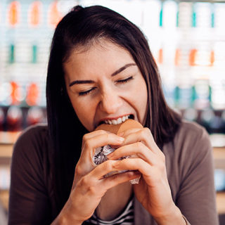 Binge Eating | Mentecomportamento | Associazione di psicoterapeuti cognitivo-comportamentali